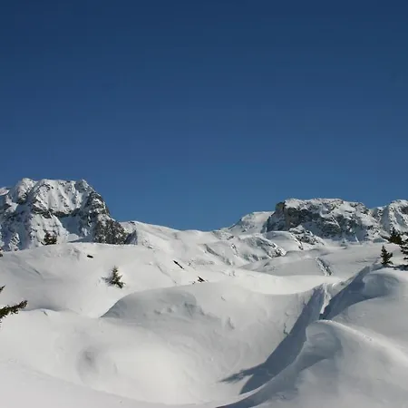 Madame Les Du Praz Dağ evi *